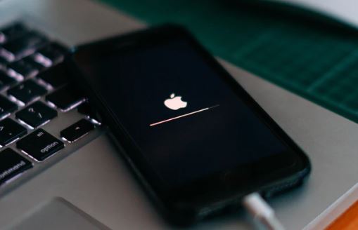 Czy powinienem zaktualizować iPhone'a do najnowszej wersji iOS? - obraz wiadomości na imei.info