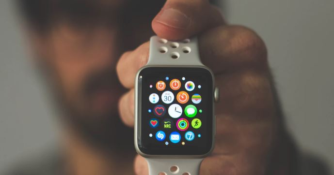Rzeczy do sprawdzenia w używanym zegarku Apple Watch - obraz wiadomości na imei.info
