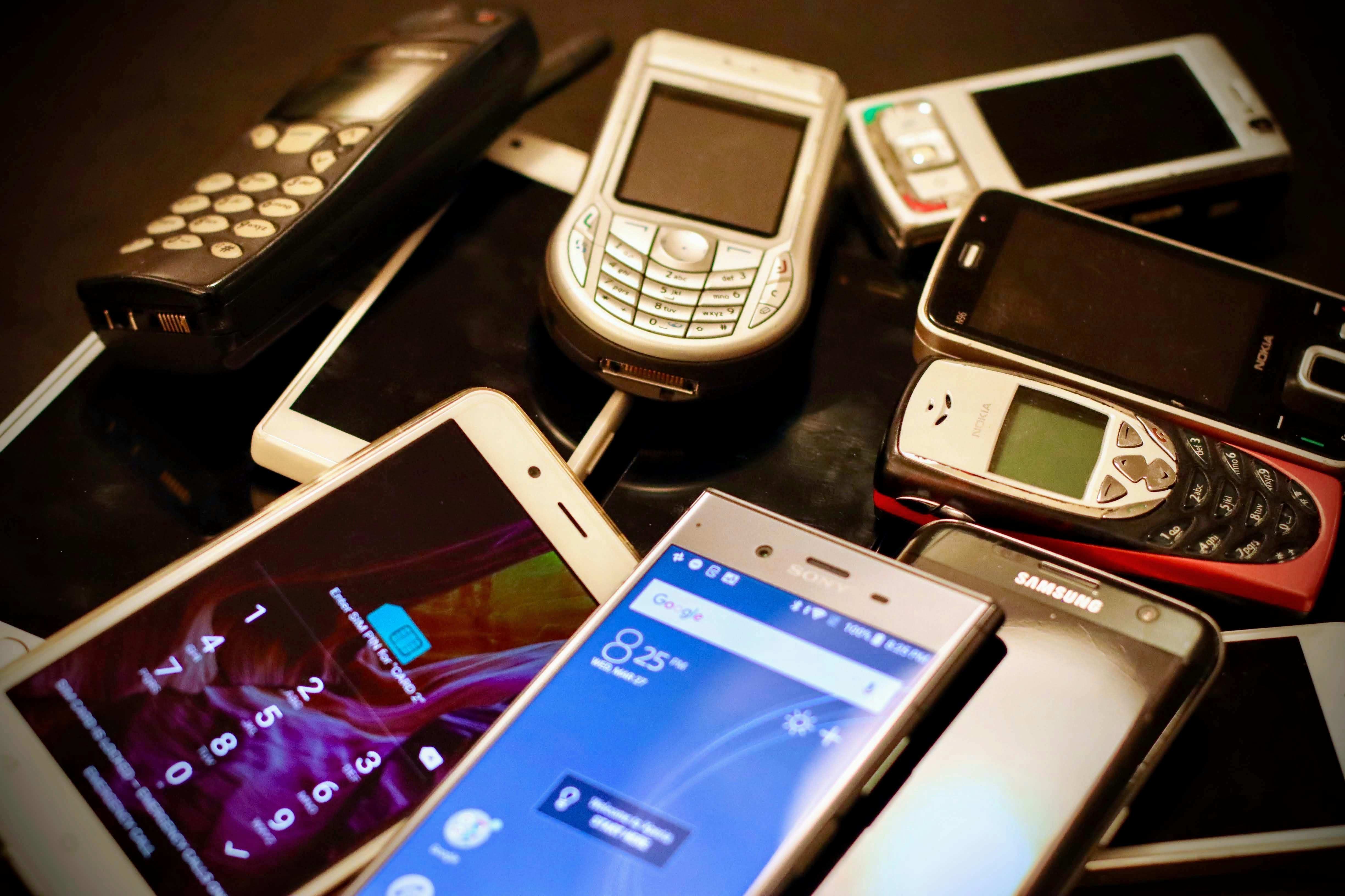 Technická revoluce se nezrodila s iPhony: 3 zapomenuté telefony, které vydláždily cestu? - obrázek novinky na imei.info